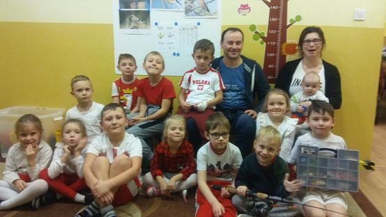  Grafika #5: Bohater Tygodnia