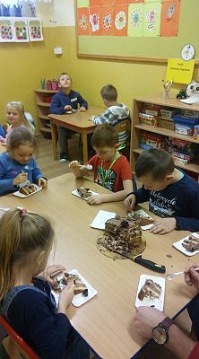  Grafika #6: Bohater Tygodnia